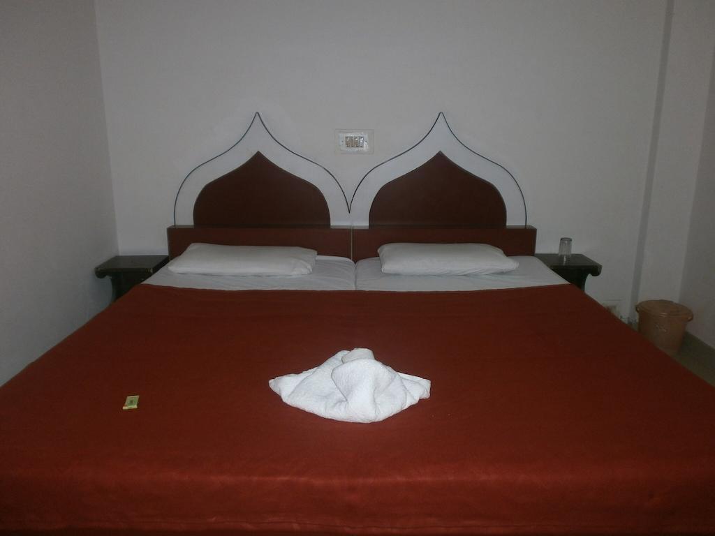 אגרה Hotel Safari חדר תמונה