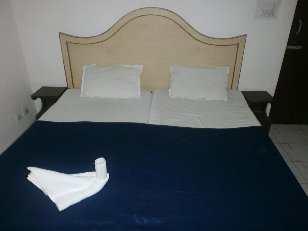 אגרה Hotel Safari חדר תמונה