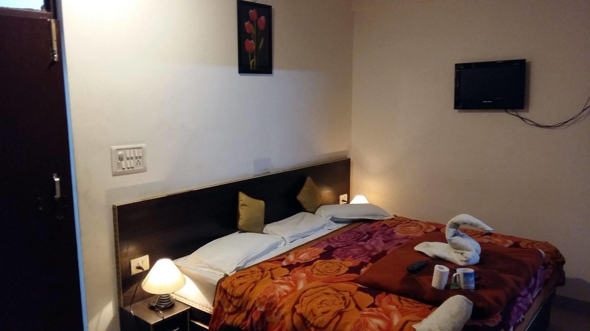 אגרה Hotel Safari מראה חיצוני תמונה