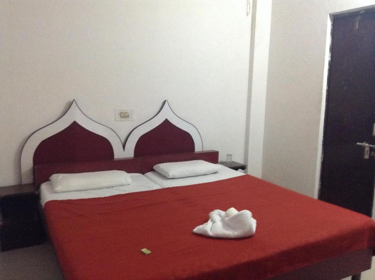 אגרה Hotel Safari מראה חיצוני תמונה